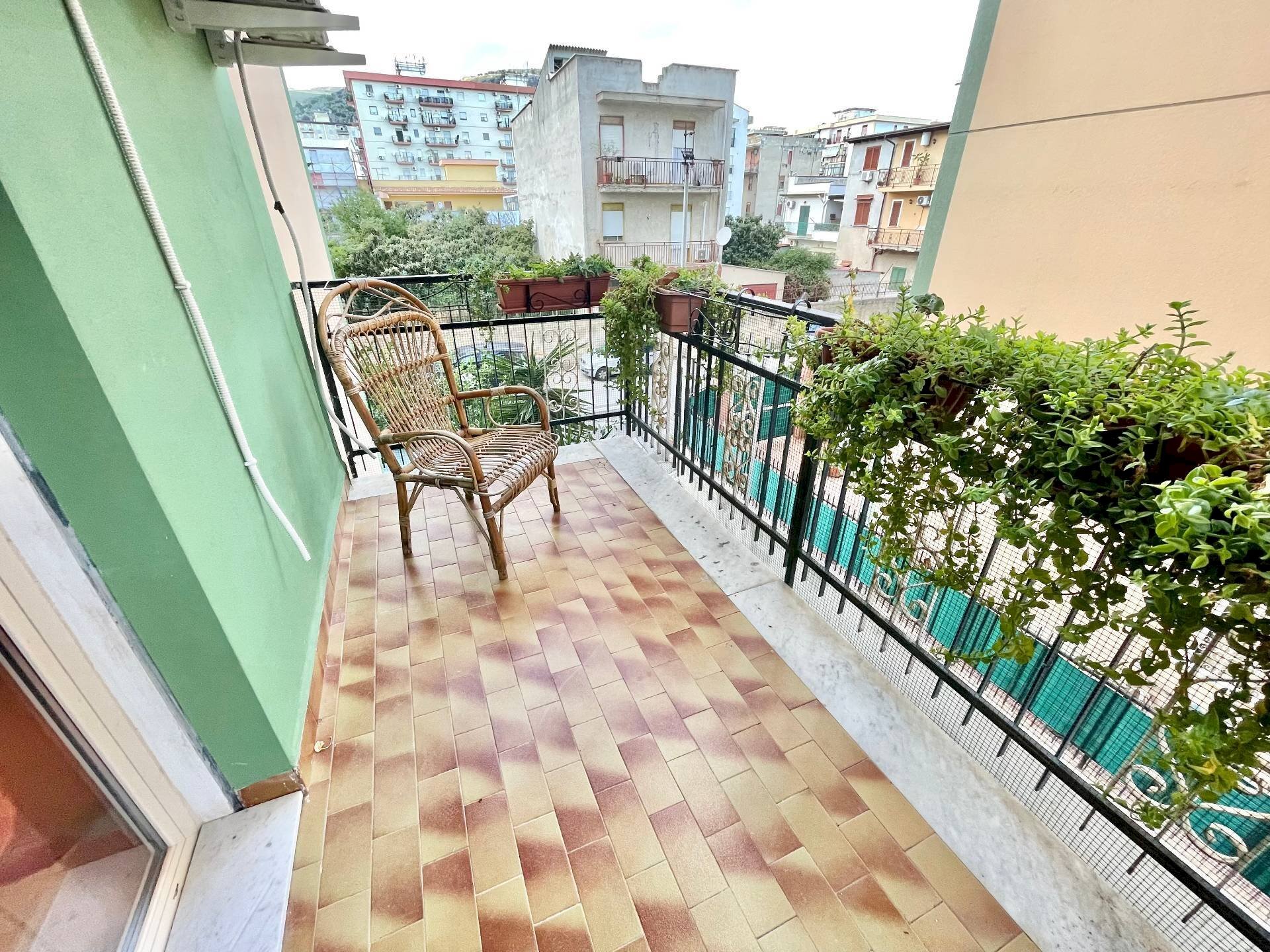 Three-room apartment Via Giovanni Besio, Palermo - photo 3