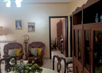 Salone - Trilocale via San Francesco, San Giorgio del Sannio - foto 6