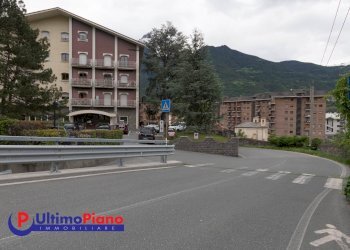 Ufficio Via Duca Degli Abruzzi 4, Aosta - foto 3