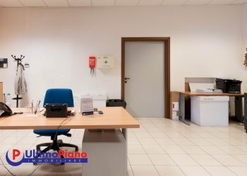 Ufficio Via Duca Degli Abruzzi 4, Aosta - foto 12