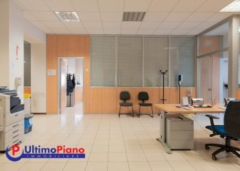 Ufficio Via Duca Degli Abruzzi 4, Aosta - foto 17