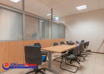 Ufficio Via Duca Degli Abruzzi 4, Aosta - foto 37