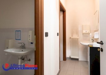 Ufficio Via Duca Degli Abruzzi 4, Aosta - foto 40