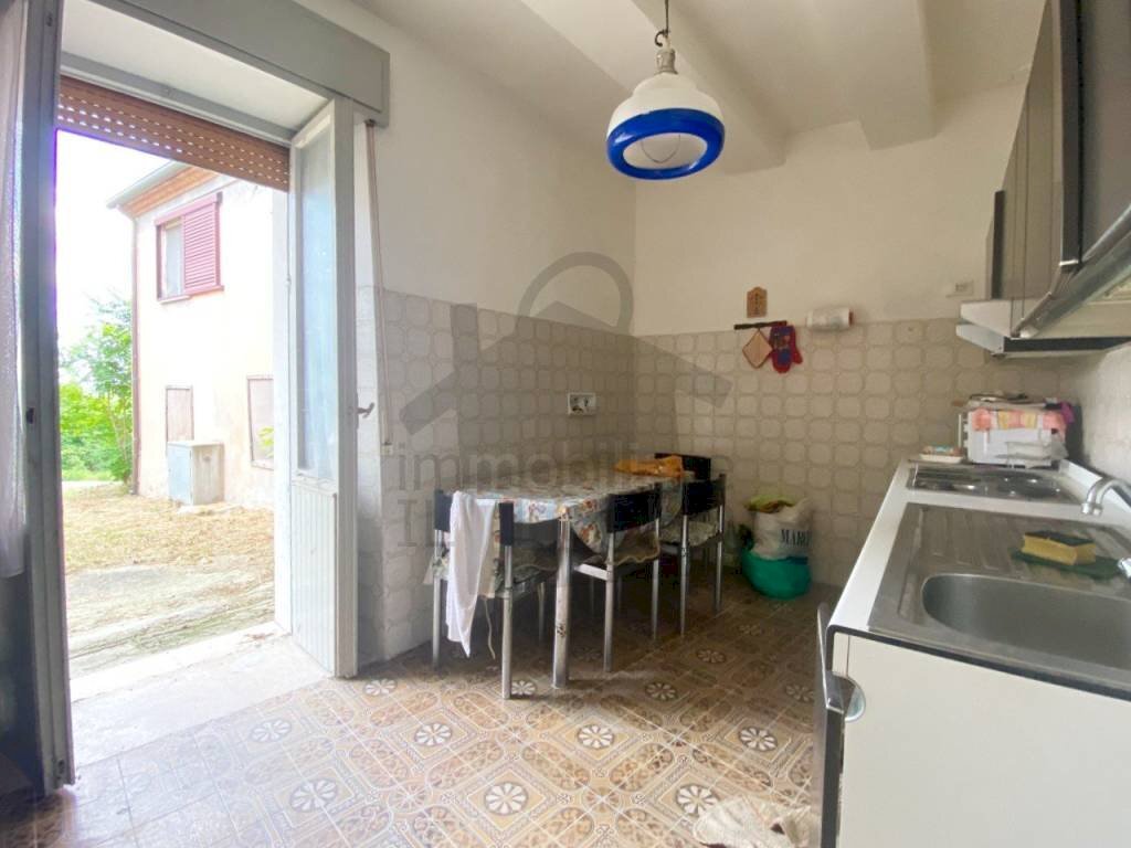 Cucina - Casa indipendente via Franzolini, 13, Poggio Torriana - foto 3