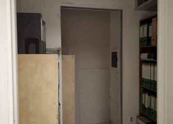 Interno appartamento - Negozio via Giacomo Matteotti, 68, Fara in Sabina - foto 9