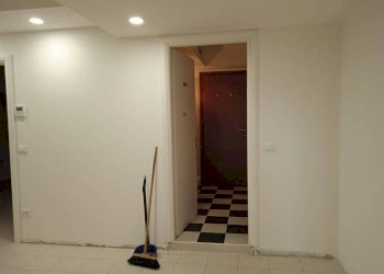 Interno appartamento - Negozio via Giacomo Matteotti, 68, Fara in Sabina - foto 10