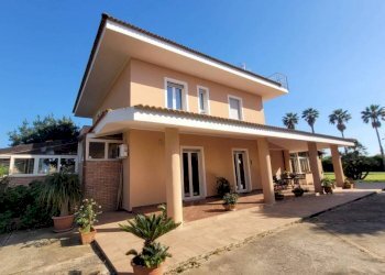 Facciata - Villa strada Comunale Gagliope Ciaramiti, Ricadi - foto 7