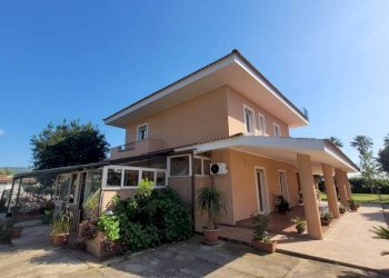 Facciata - Villa strada Comunale Gagliope Ciaramiti, Ricadi - foto 8