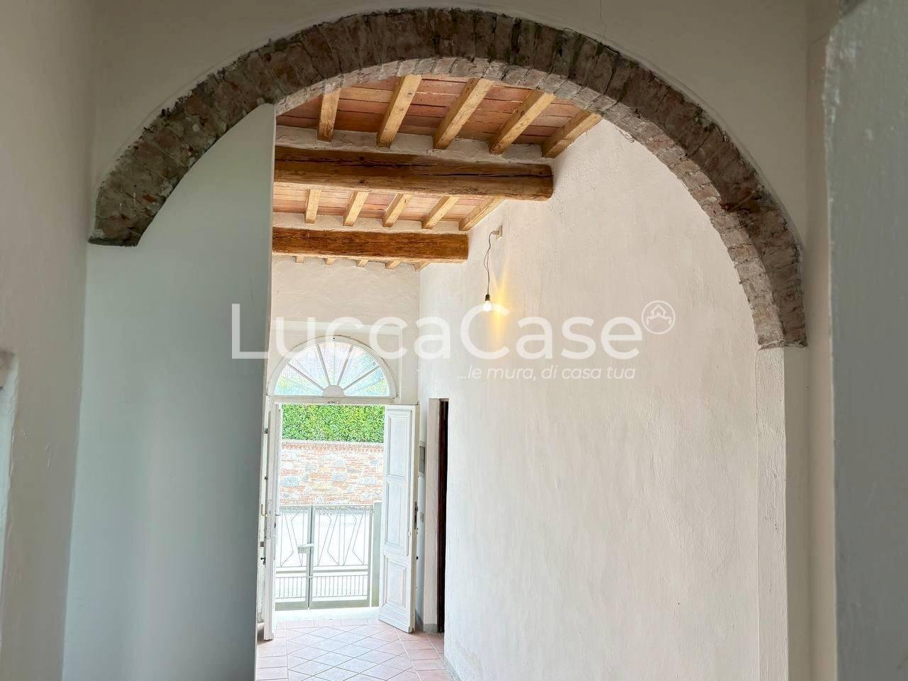Villa Montecarlo - foto 2