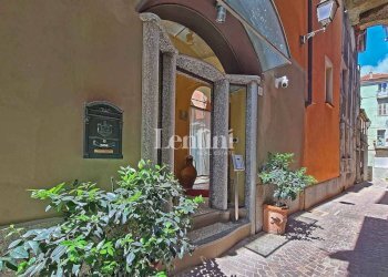 Facciata - Appartamento via Duomo, Casale Monferrato - foto 3