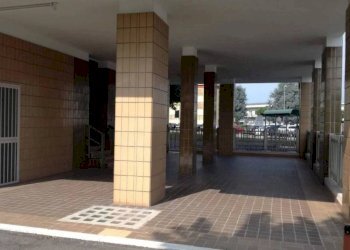 Interno palazzo - Box via Massimo Portalupi, 6, Collegno - foto 5