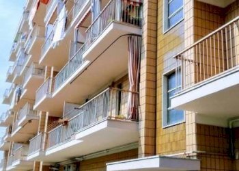 Facciata - Quadrilocale via Massimo Portalupi 6., Collegno - foto 2