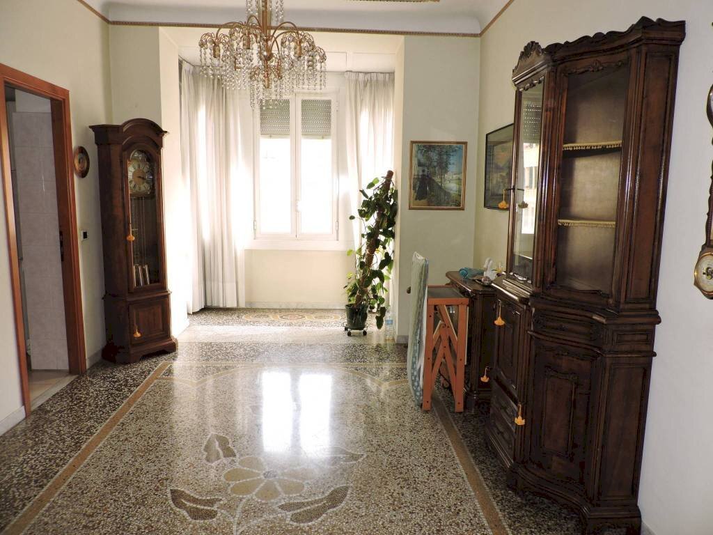 SOGGIORNO - Three-room apartment via Antonio Cantore, 13, Genova (neighborhood Sampierdarena) - photo 3