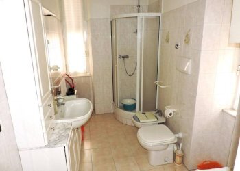 SERVIZIO - Three-room apartment via Antonio Cantore, 13, Genova (neighborhood Sampierdarena) - photo 12