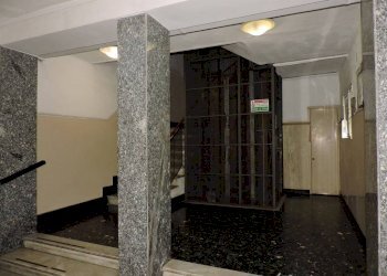 ASCENSORE - Three-room apartment via Antonio Cantore, 13, Genova (neighborhood Sampierdarena) - photo 18