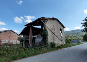 Tettoia - Casa indipendente Caraglio - foto 11