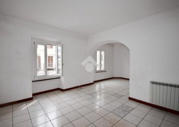 Appartamento Via amedeo di castellamonte, Ivrea - foto 1