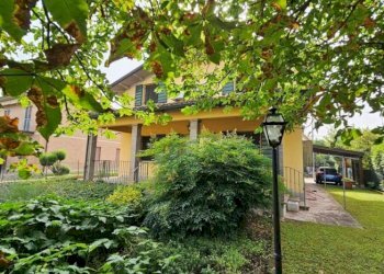 Villa Soliera - foto 1