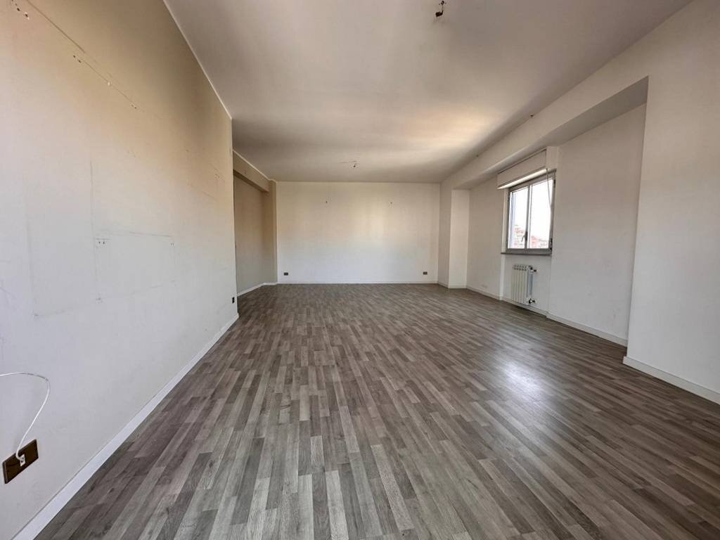 Four-room apartment Via Briuccia, Palermo (neighborhood Strasburgo) - photo 3