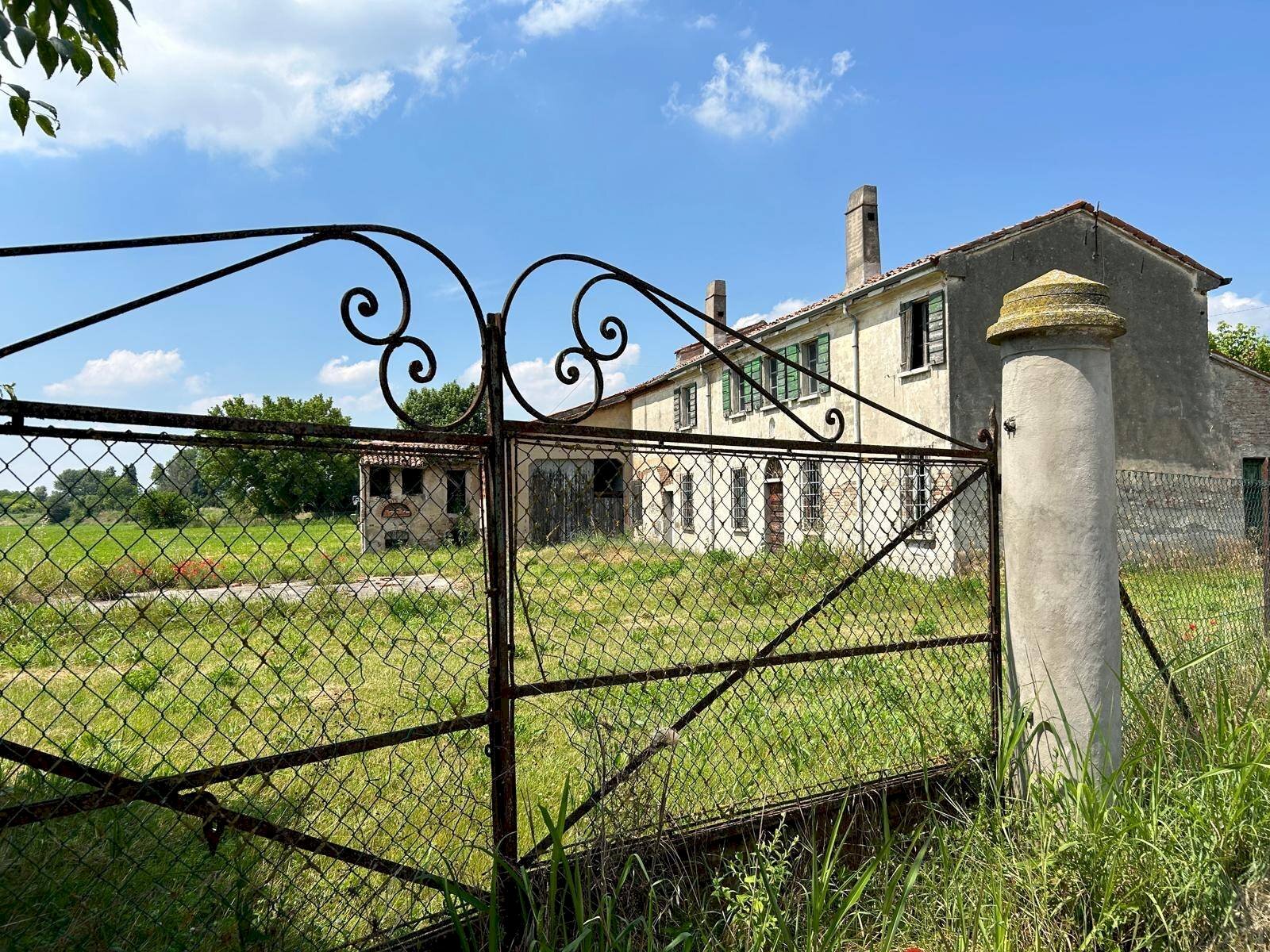 Commercial Premises Borgo Virgilio - photo 1