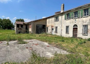 Locale Commerciale Borgo Virgilio - foto 2