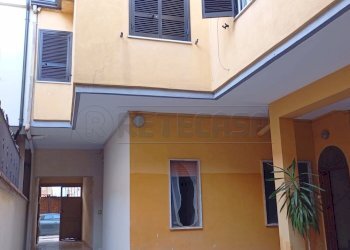 IMG-20241008-WA0007.jpg - Villa Trifamiliare Marcianise - foto 21