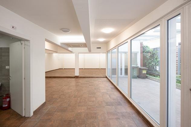 loclai commeciali.jpg - Locale Commerciale Viale Tica 125, Siracusa - foto 1