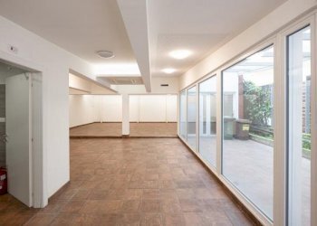 loclai commeciali.jpg - Locale Commerciale Viale Tica 125, Siracusa - foto 1