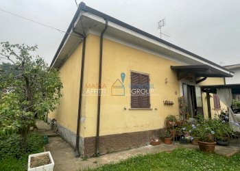 WhatsApp Image 2024-06-24 at 12.27.18 (2).jpeg - Villa Via Fossone Basso 6/1, Carrara - foto 1