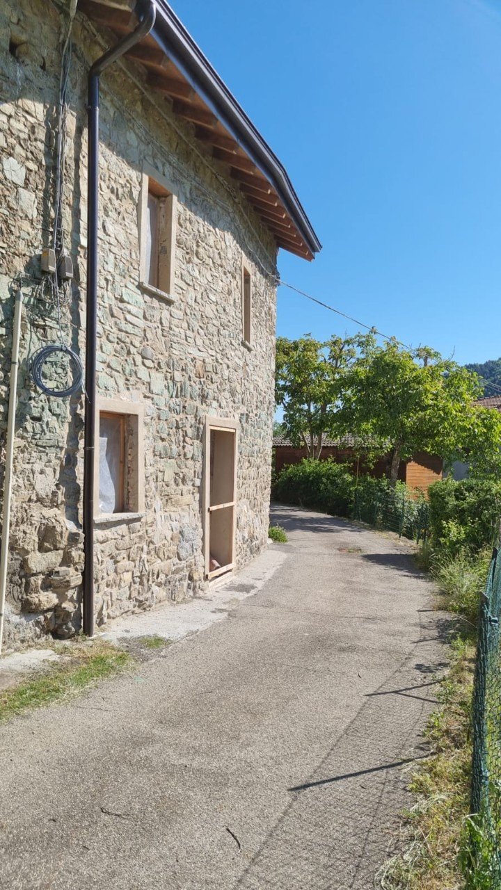 Portion of a house Villa Minozzo - photo 2