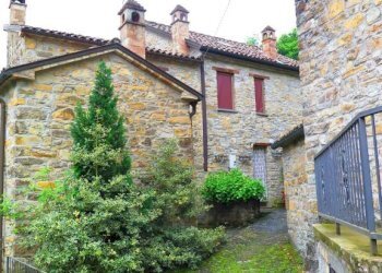 Facciata - Casa indipendente via Borgo Antico, 10, Calestano - foto 11