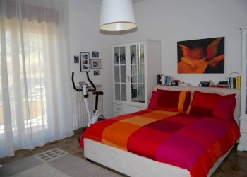 Camera da letto - Quadrilocale via San Giacomo, 64, San Giorgio del Sannio - foto 5