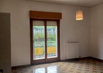 Stanza non arredata - Quadrilocale via San Giacomo, 64, San Giorgio del Sannio - foto 12