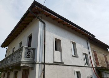 Facciata - Trilocale contrada Crosa, Cocquio-Trevisago - foto 11