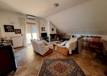 20240719_131531.jpg - Attic Via Giuseppe di Vittorio 5, Morlupo - photo 1