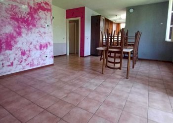 WhatsApp Image 2024-04-26 at 10.47.13 (2).jpeg - Appartamento Varano de' Melegari - foto 5