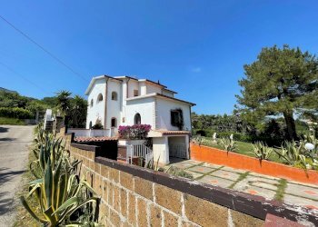 Villa Silvi - foto 2