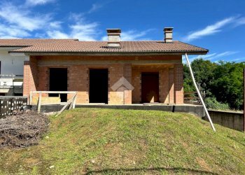 Villa a Schiera Via famolasco, Bibiana - foto 1