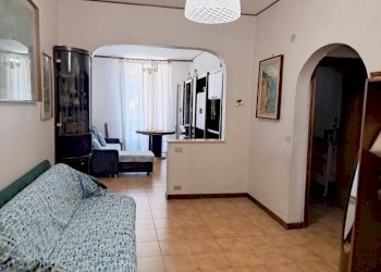 Quadrilocale Savona (zona Centro) - foto 2