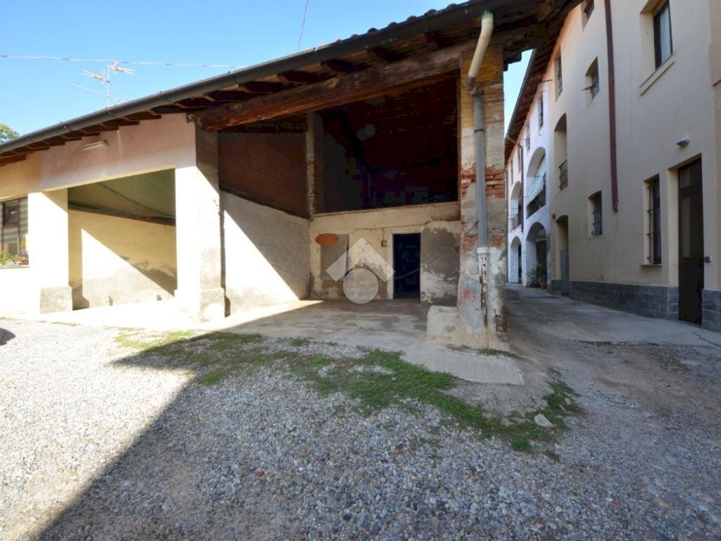 Rustico Cesare Battisti, Cambiago - foto 3