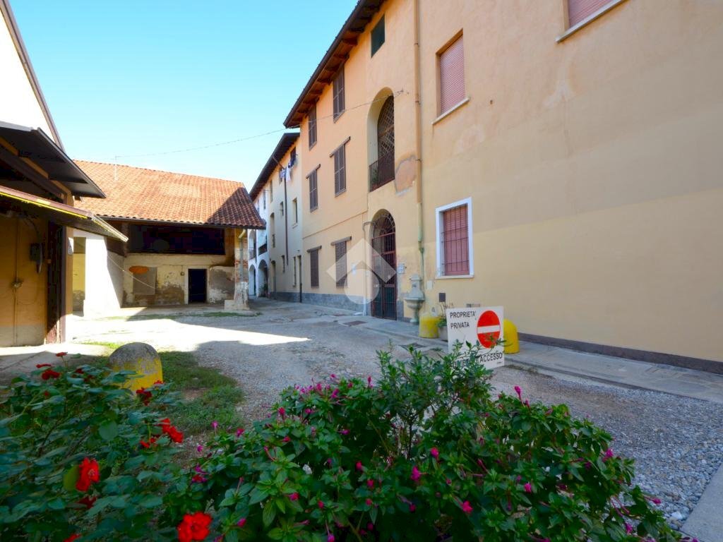 Rustico Cesare Battisti, Cambiago - foto 2