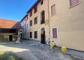 Rustic Cesare Battisti, Cambiago - photo 11