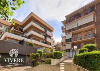 Appartamento Via Aurelio Giuseppe Amatucci, Roma - foto 1