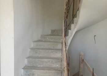 scale.jpg - Casa indipendente Rimini - foto 2