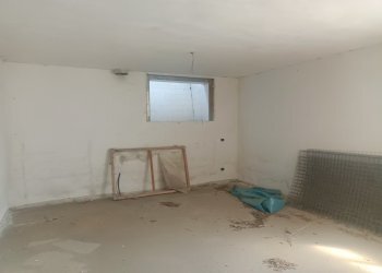 garage.jpg - Casa indipendente Rimini - foto 9