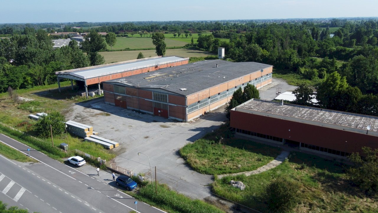 DJI_0166.JPG - Capannone strada Provinciale 26 20, San Martino in Strada - foto 2