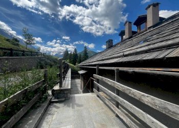 Zona - Trilocale Frazione Thures, 4, Cesana Torinese - foto 11