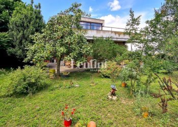 Giardino - Villa via Giovanni Boccaccio, 11, Casale Monferrato - foto 8