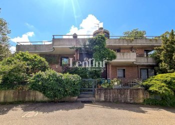 Facciata - Villa via Giovanni Boccaccio, 11, Casale Monferrato - foto 1