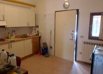 Cucina - Bilocale via San Donato, 188, Bologna (zona San Donato) - foto 1